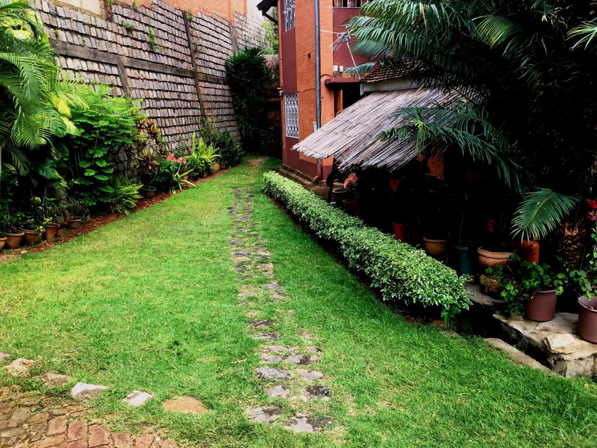 Le Fumoir Guest House Chambre Double Antananarivo Exterior foto